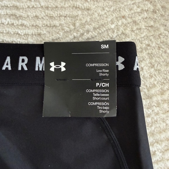 Under Armour Women’s Compression Low Rise Shorty Size S - Picture 4 of 8